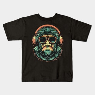 Sasquatch bigfoot rock on Kids T-Shirt